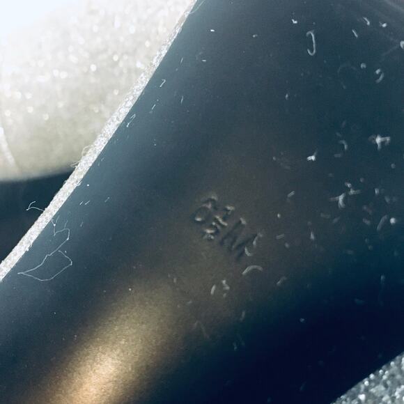 Guess Geenly Silver Glitter Pump - Picture 9 of 10